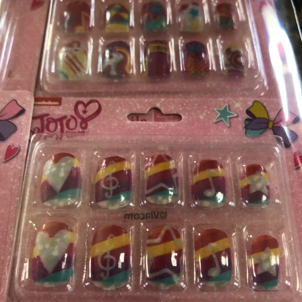 🌵 3/$15 Nickelodeon JoJo Siwa press-on nails party pack (see description)